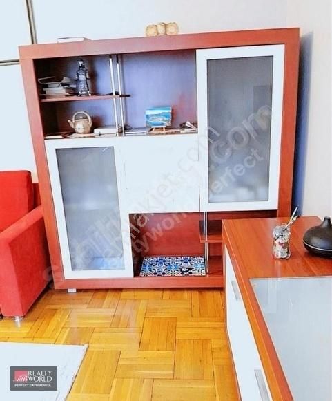 Zümrütevler'de 3 Katlı Komple Satılık - Görsel 16