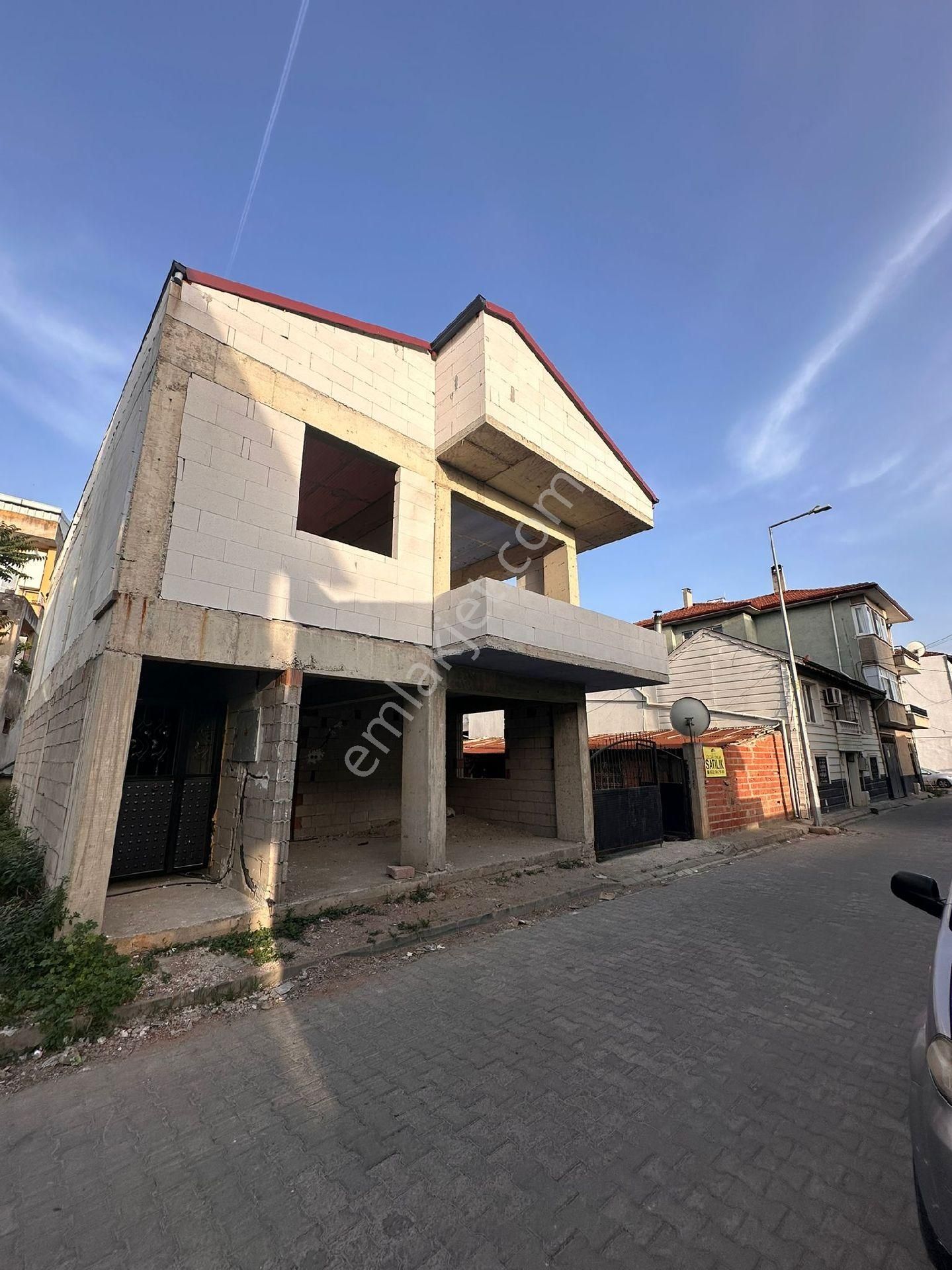 Olcar Emlaktan Merkezde 3 Kat İnşaat İzinli, İmarlı Arsa Fırsatı! - Görsel 2