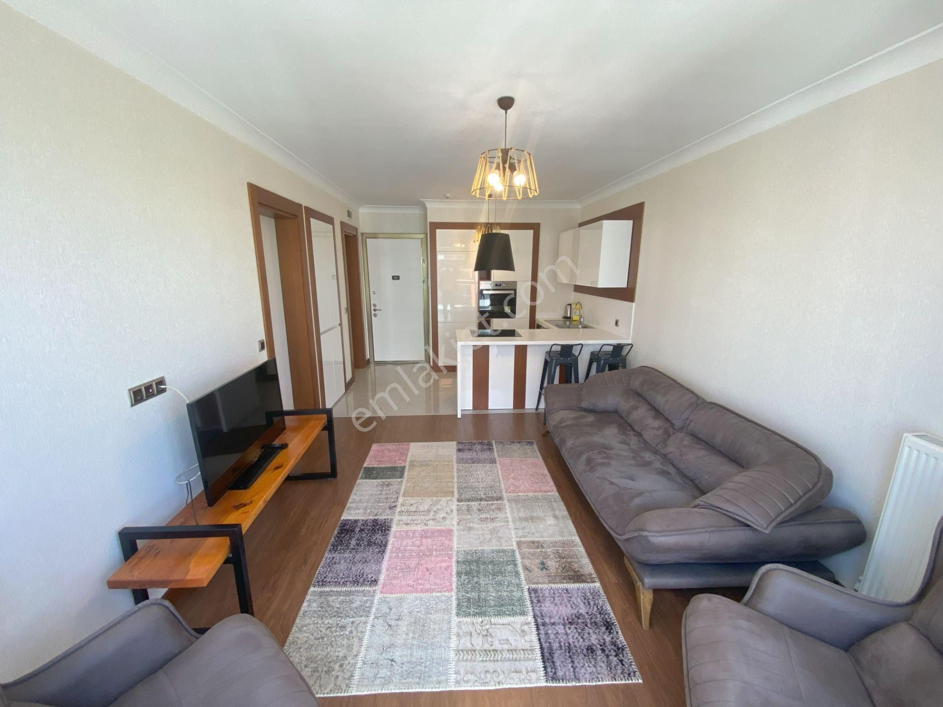 Alacaatlı Mahallesi Relax Plus'ta Eşyalı Satılık 1+1 Konut