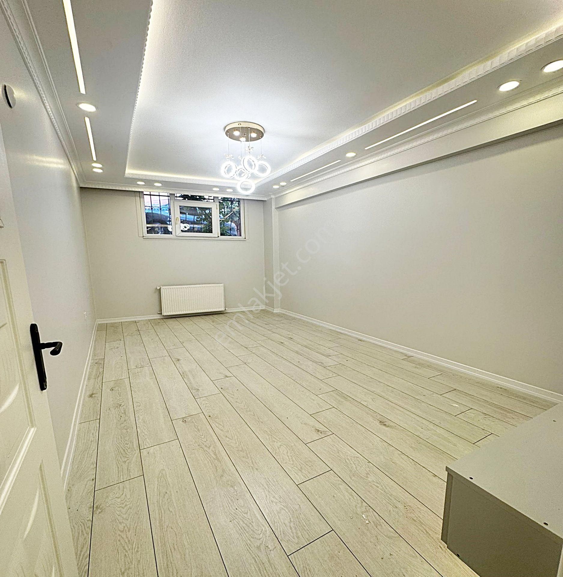 Metrobüsün Dibinde Lüks 120 M2 2+1 Kış Bahçeli Oturuma Hazır Satılık Daire - Görsel 24