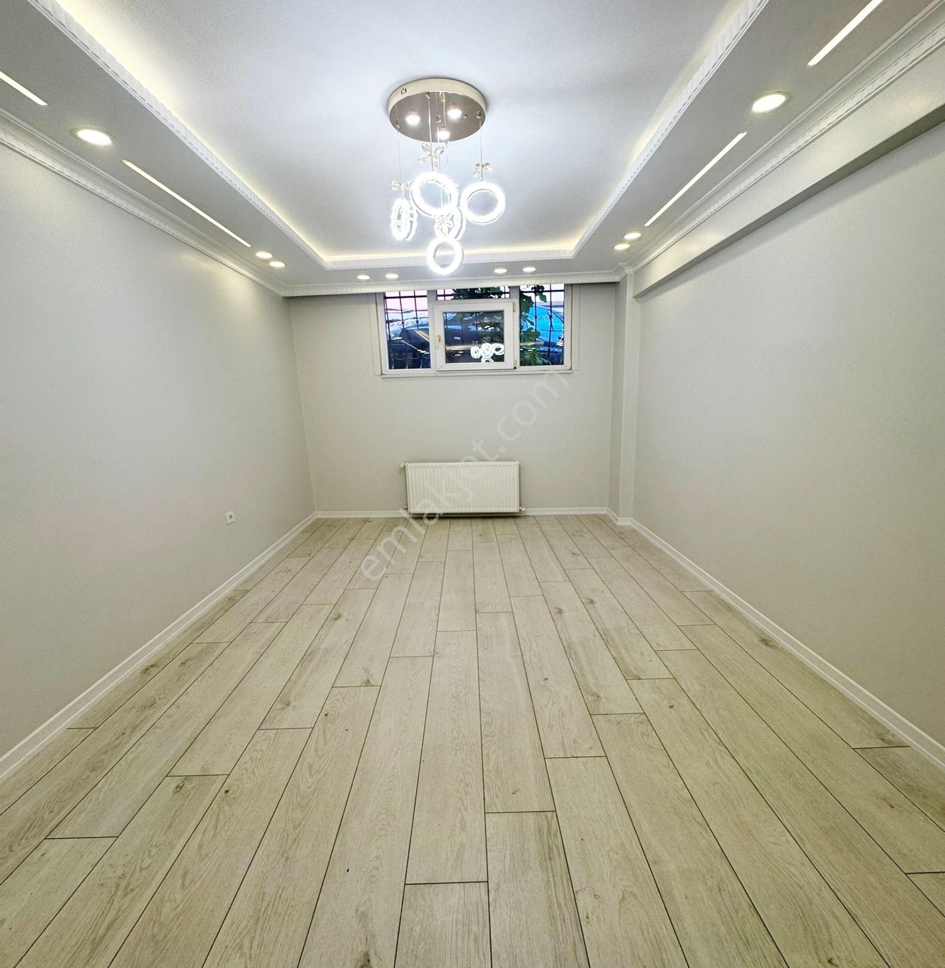 Metrobüsün Dibinde Lüks 120 M2 2+1 Kış Bahçeli Oturuma Hazır Satılık Daire - Görsel 26