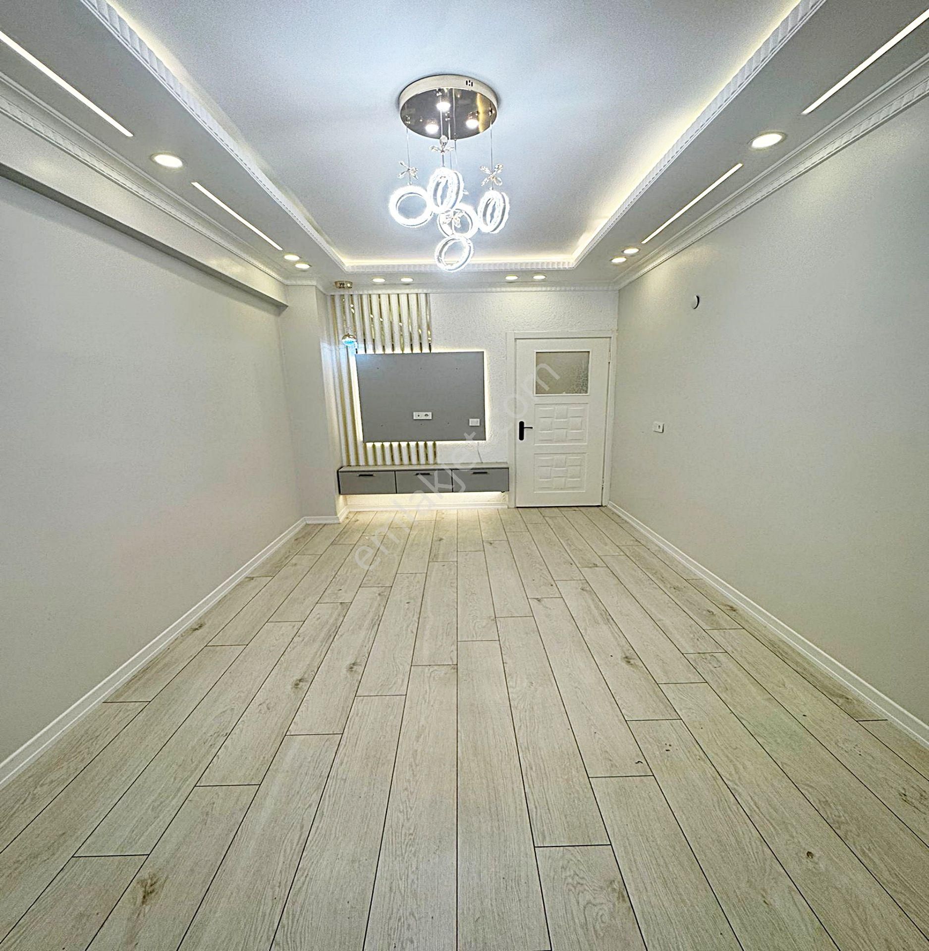 Metrobüsün Dibinde Lüks 120 M2 2+1 Kış Bahçeli Oturuma Hazır Satılık Daire - Görsel 10