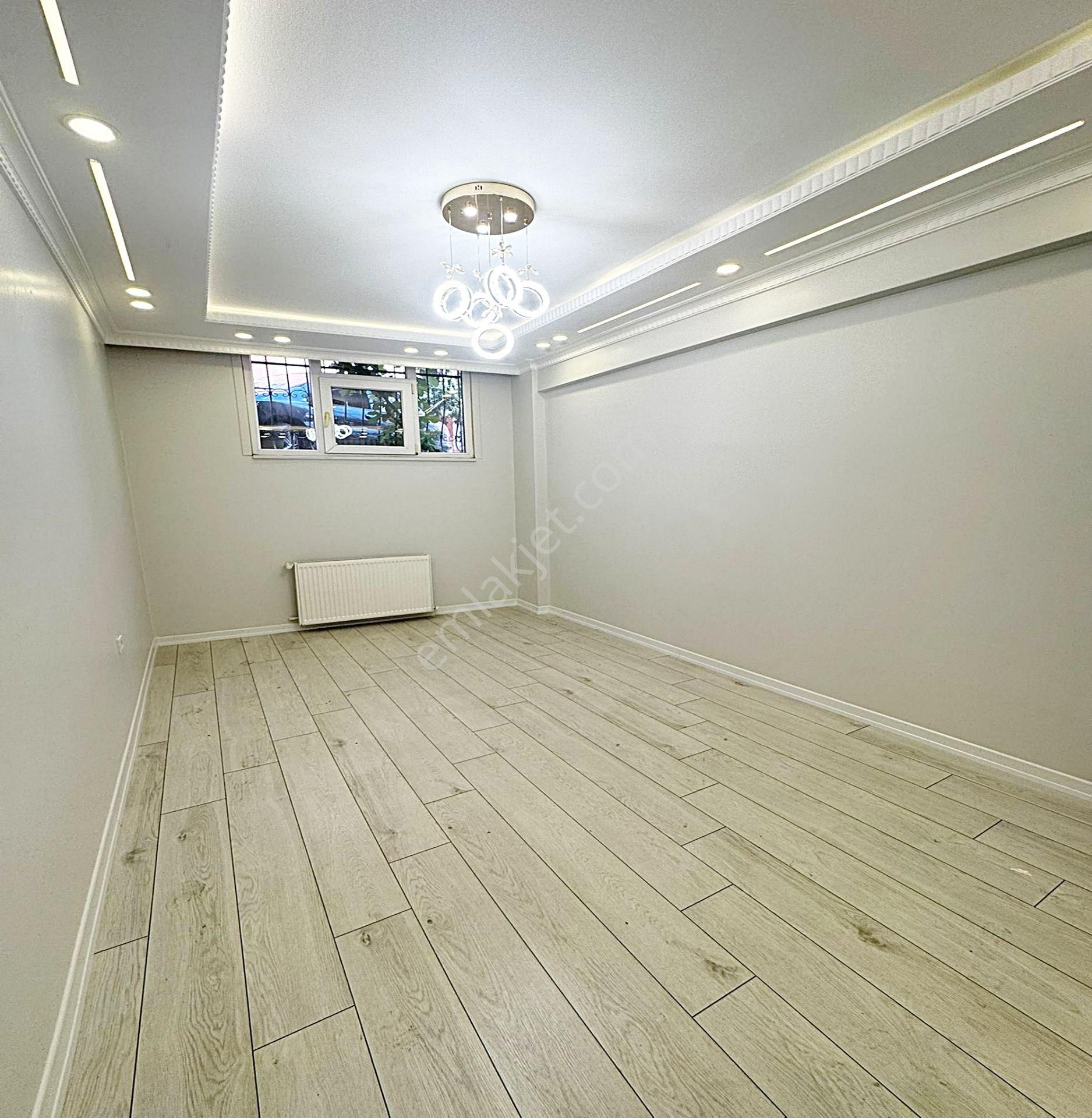 Metrobüsün Dibinde Lüks 120 M2 2+1 Kış Bahçeli Oturuma Hazır Satılık Daire - Görsel 35