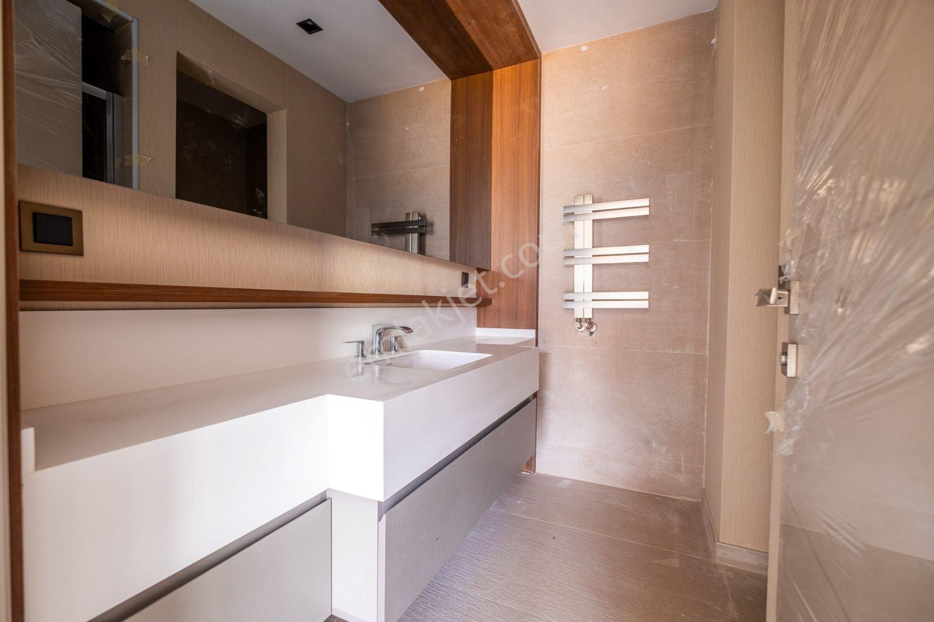 Kdv Avantajlı Brand Vadi'de Tek Katlı Havuzlu Satılık 5+1 Villa - Görsel 35