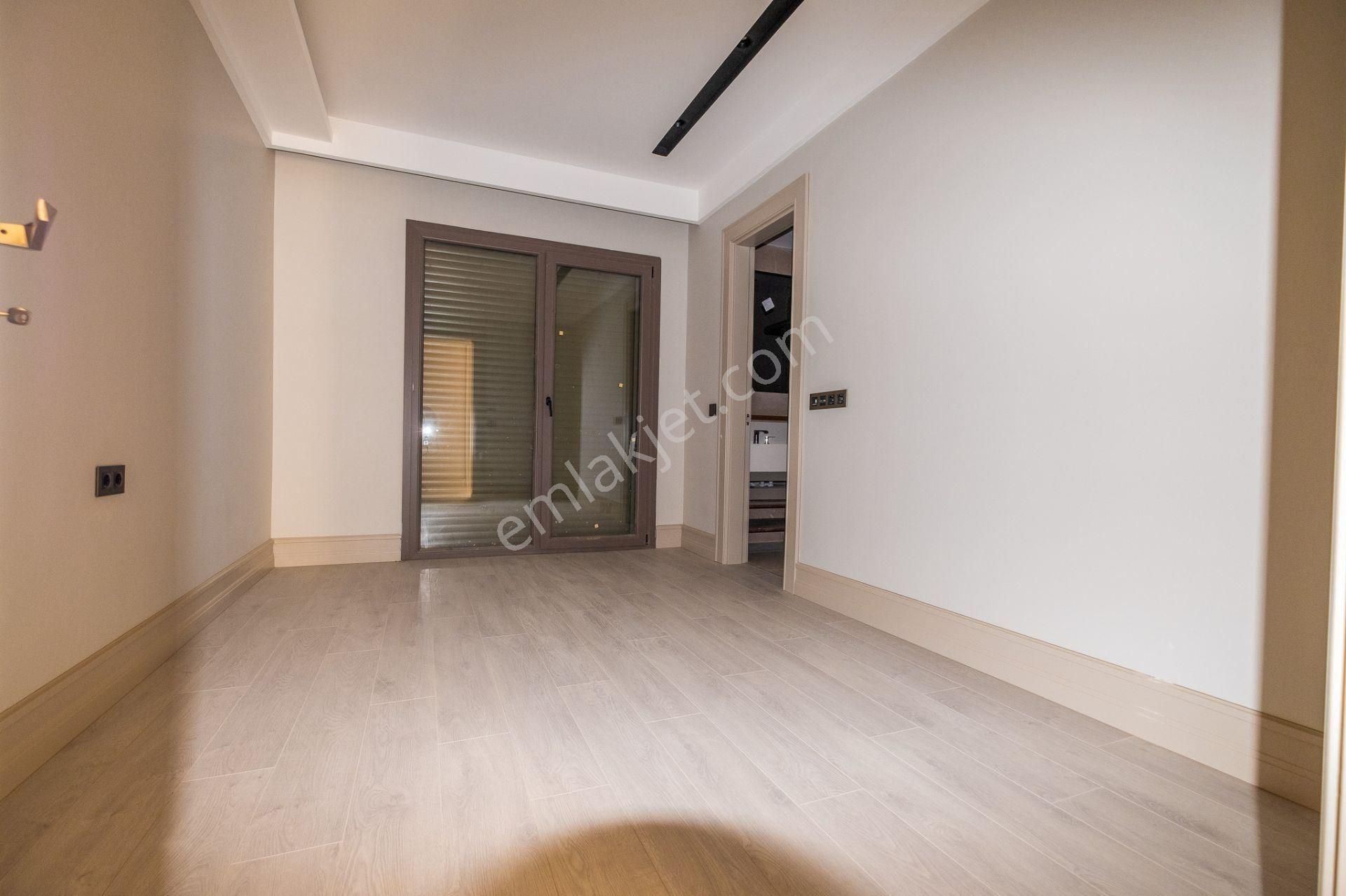 Kdv Avantajlı Brand Vadi'de Tek Katlı Havuzlu Satılık 5+1 Villa - Görsel 24