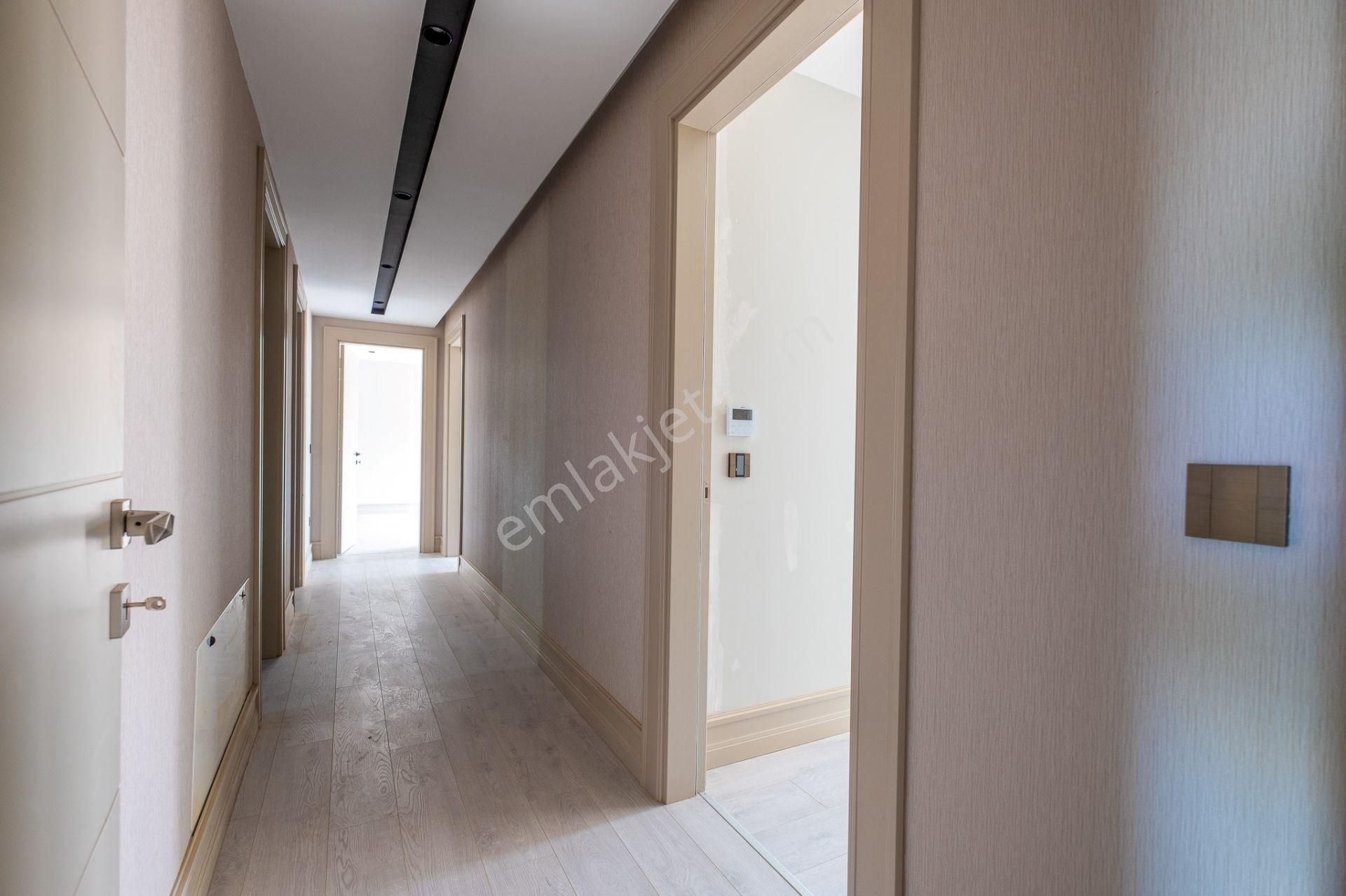 Kdv Avantajlı Brand Vadi'de Tek Katlı Havuzlu Satılık 5+1 Villa - Görsel 13