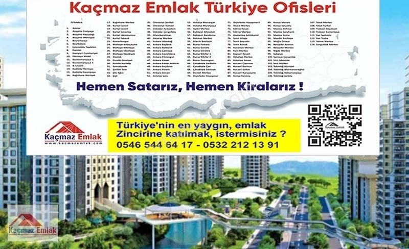 Biga Denizatı Sitesinde Cadde Üstü Denize 450 Mt Köşe Arsa !