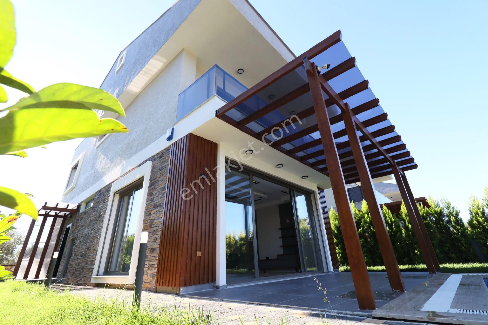 💦aygülden💦güre'de Sıfır Tam Bağımsız Deniz Ve Doğa Manzaralı Havuz'lu Ultra Lüks 5+1 Satılık Villa