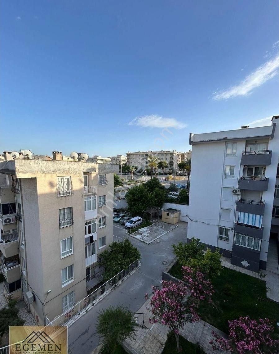 Kuşadası Hacıfeyzullah Mah. Site İçerisinde Kiralık 2+1 Daire