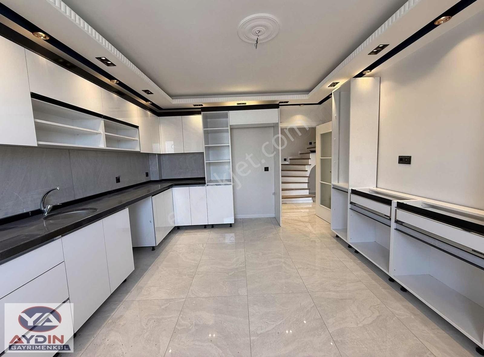 Darıca Fevziçakmakda 4+1 Lüks Üst Dubleks 225 M2 Satılık Daire