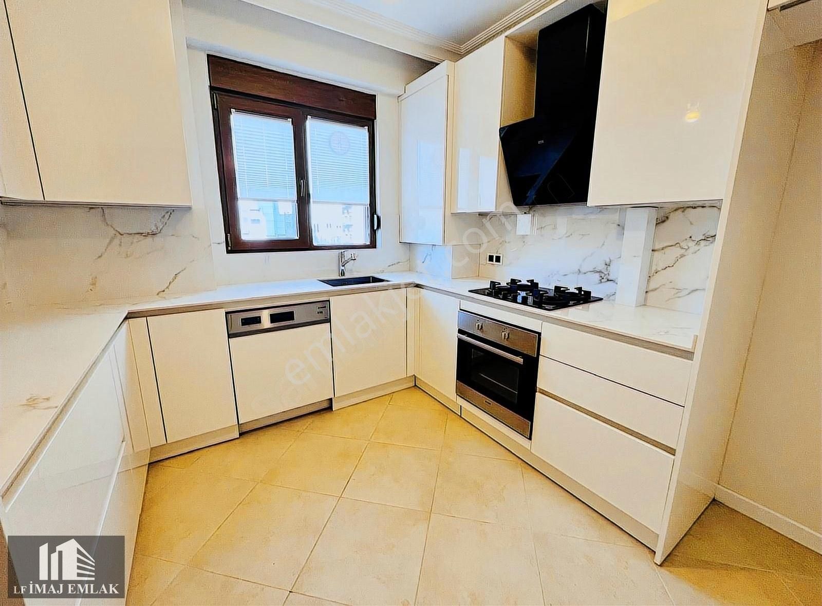 Lf İmaj Göztepe Sahil Kesintisiz Park Manzaralı Balkonlu 2+1yeni - Görsel 11