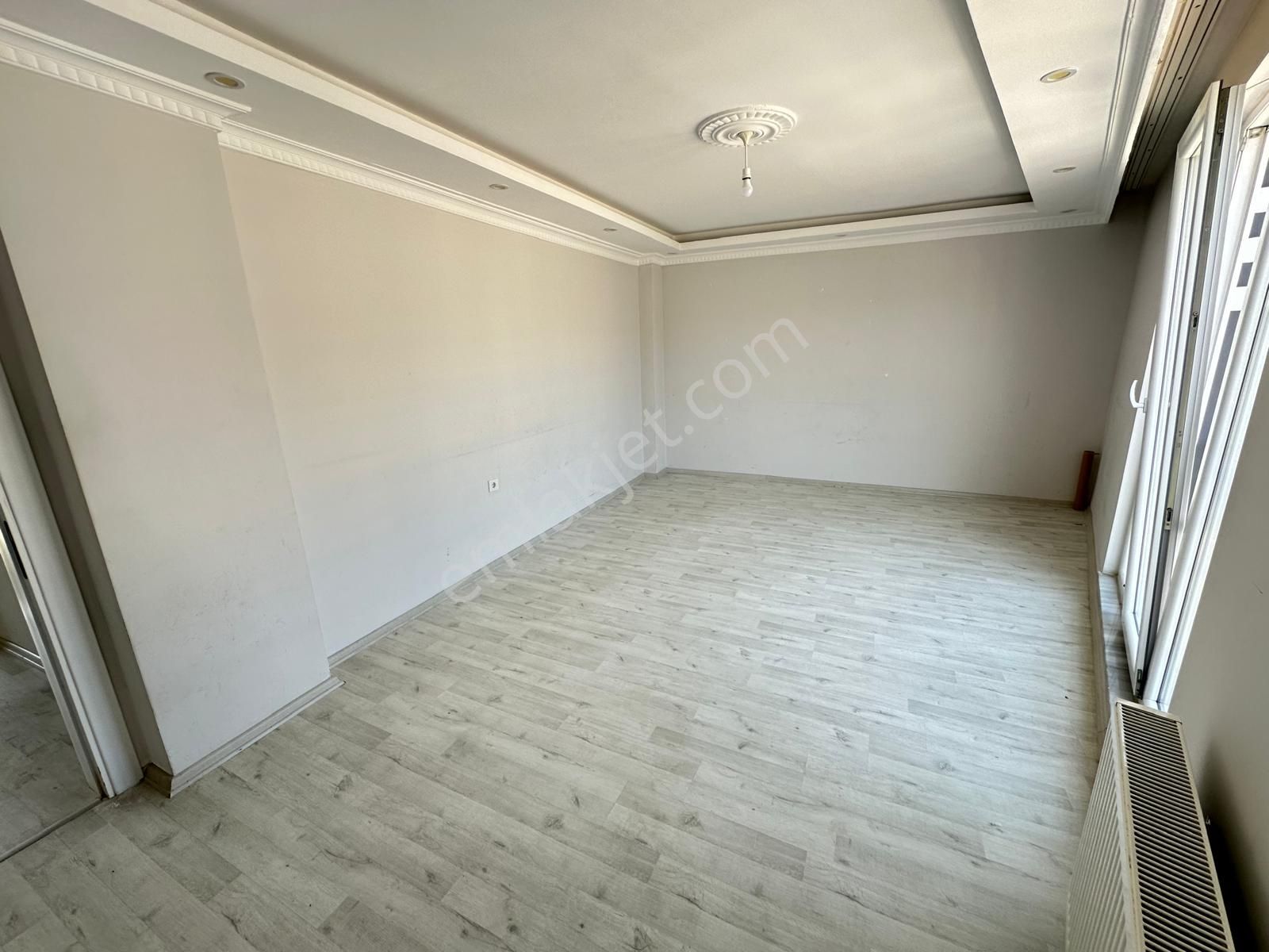 Arnavutköy'de,ara Kat,asansörlü,2+1 Kiralık Daire Artum'dan