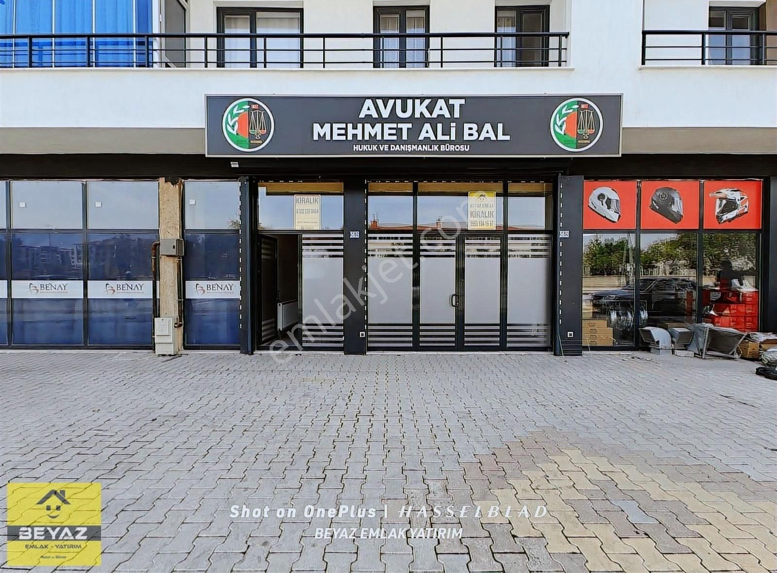 Aladdin Kap Caddesinde 80 M² İster Ofis İster Dükkan