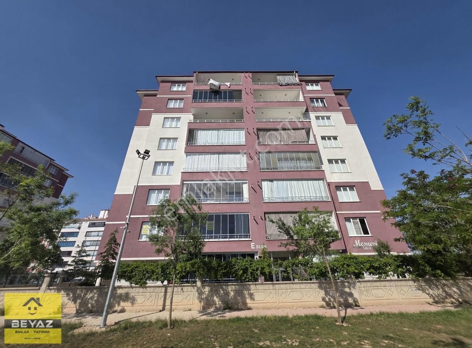 Fetih Cad. Cepheli Güney Cephe 3+1 Satılık Daire Acil