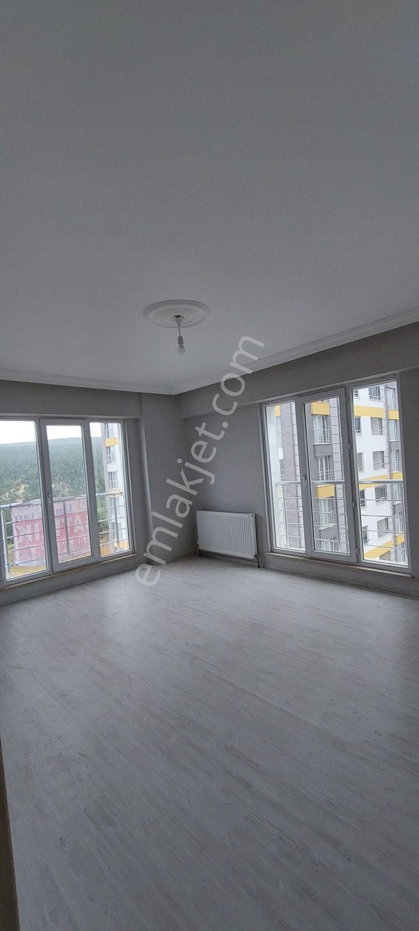 Kastamonu Merkez Candaroğlu Mh.batıkent Sit'de Satılık 2+1 Daire