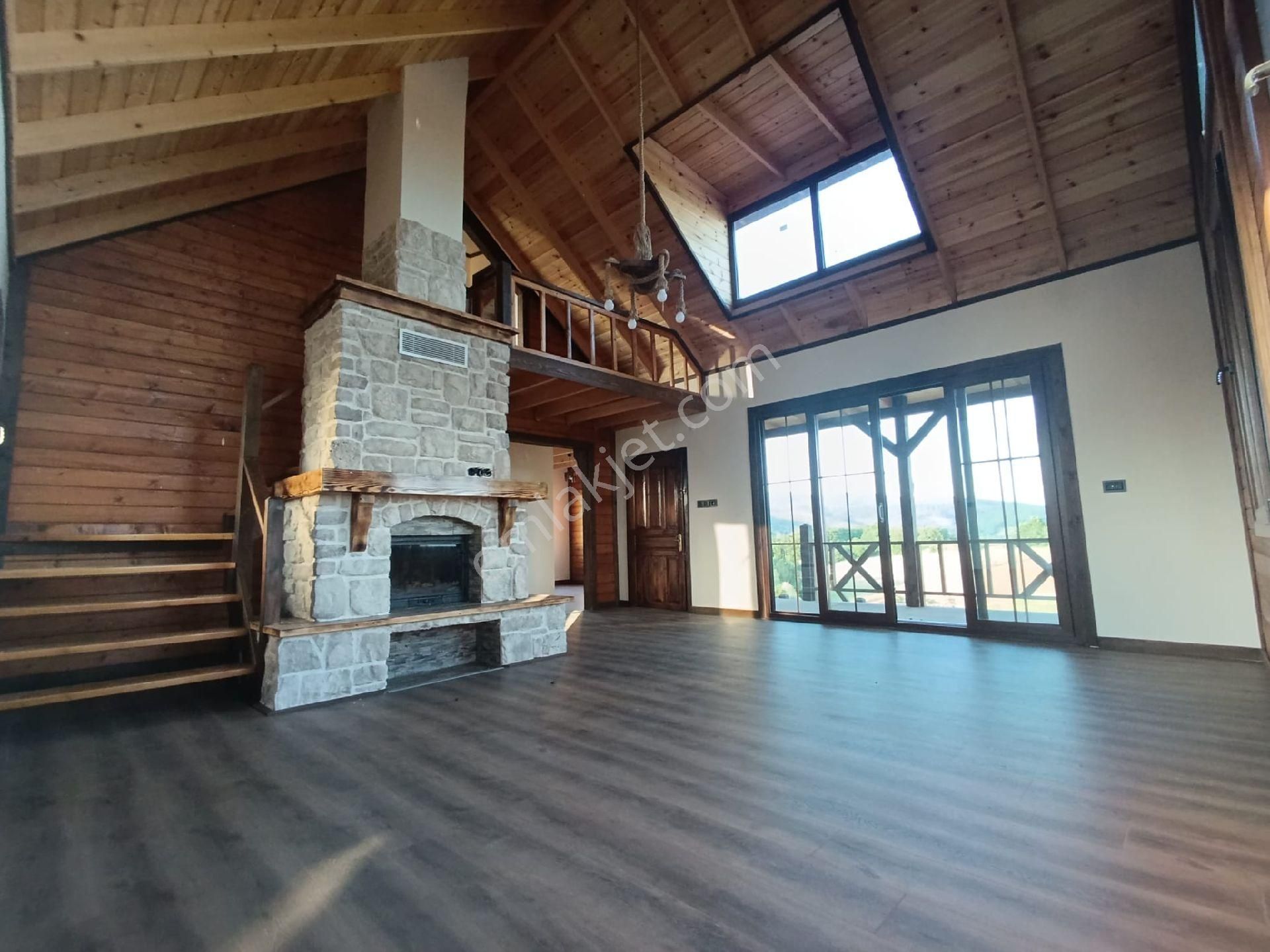Çanakkale,yenice,kalkım,kazdağlarında 2.407 M2 İçerisinde Villa