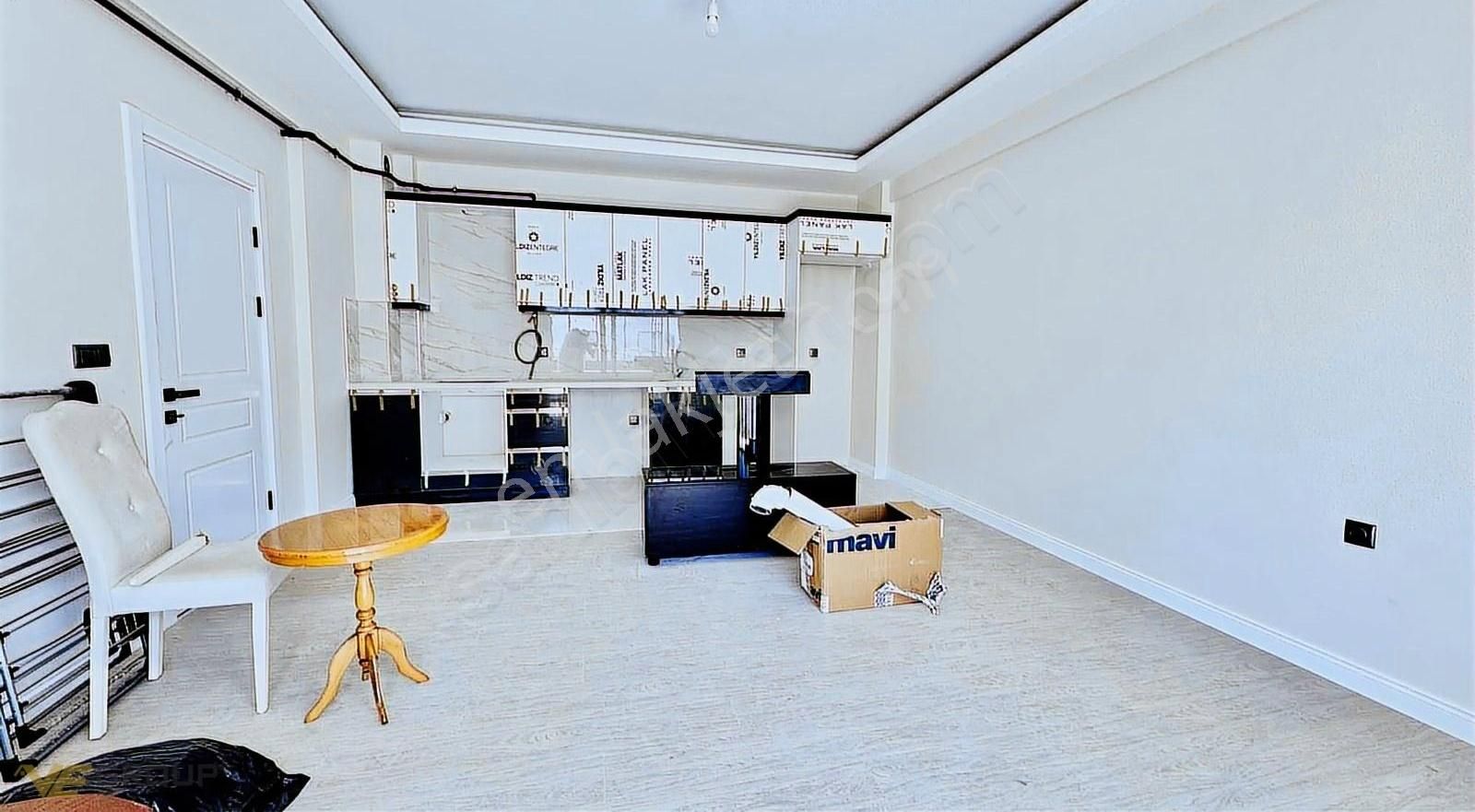 Sıfır-denizevlerine Tramvy Durağna 250m-geniş Kapalı Balkon