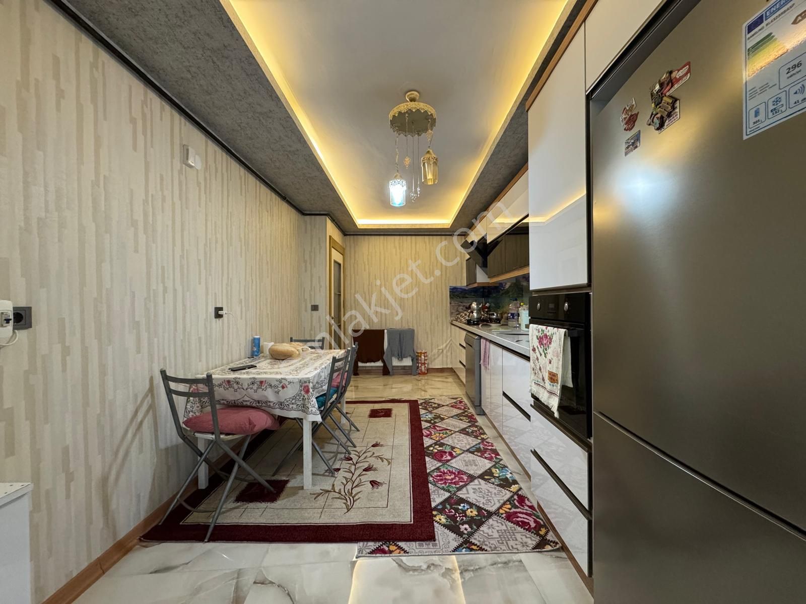 Nasip Emlak'tan 2+1 Pursaklar Merkez'de Site İçerisinde Giriş Kat Daire