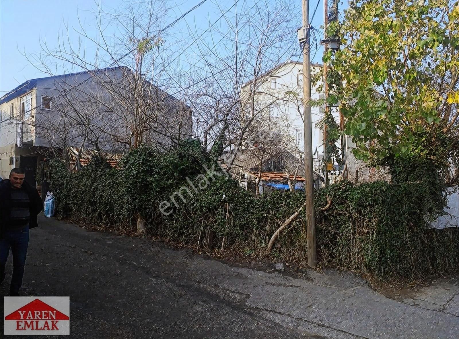 Yarenden Topağacında 122 M2 Ana Caddede Güzel Arsa