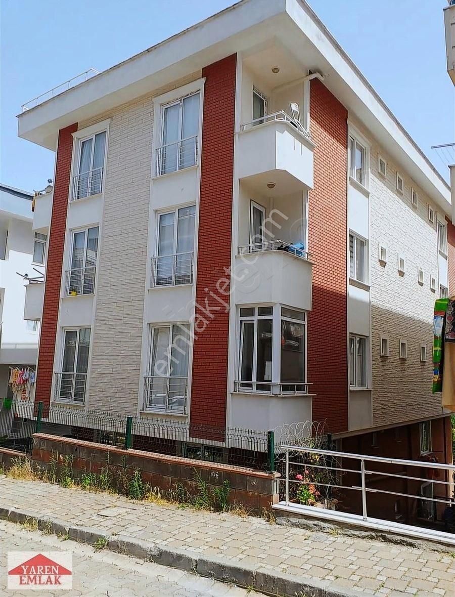 Çekmeköy Belediyesine Komşu Daire Haziranda Boşalacaktır.