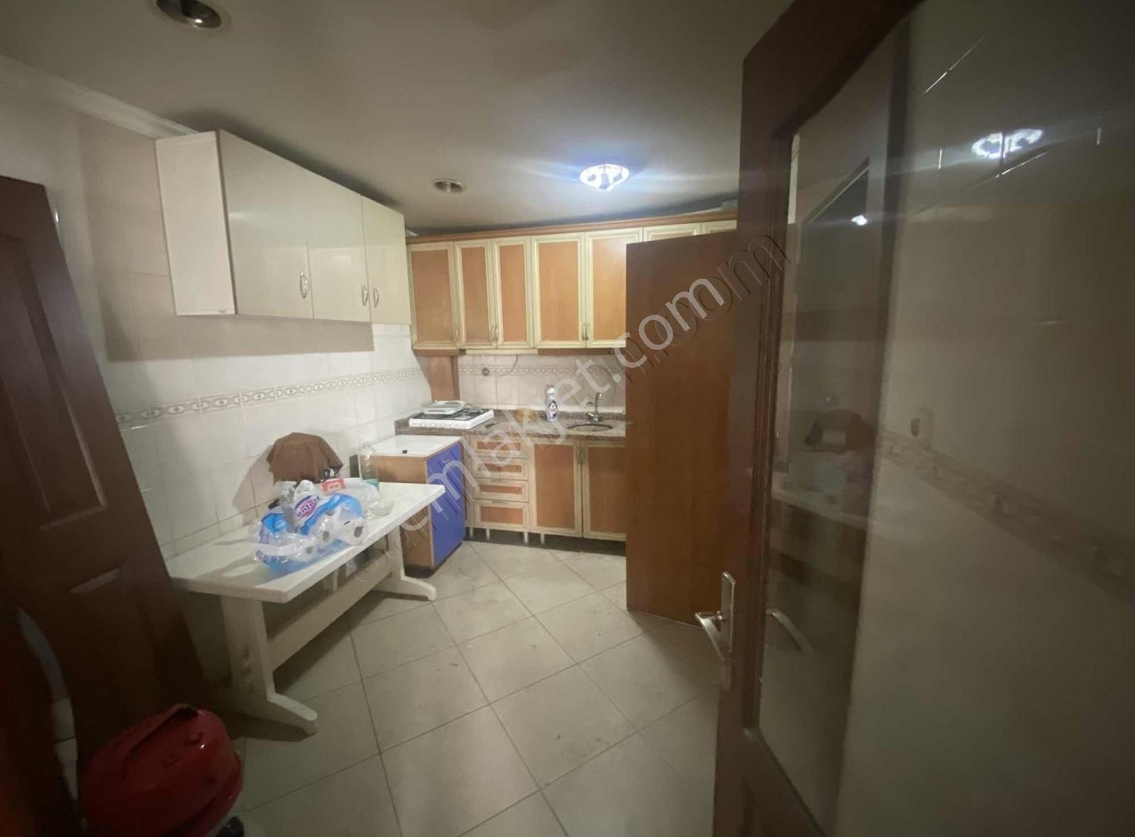 Salihli Küçük Sanayi 100 M2 Köşe Kiralık Dükkan