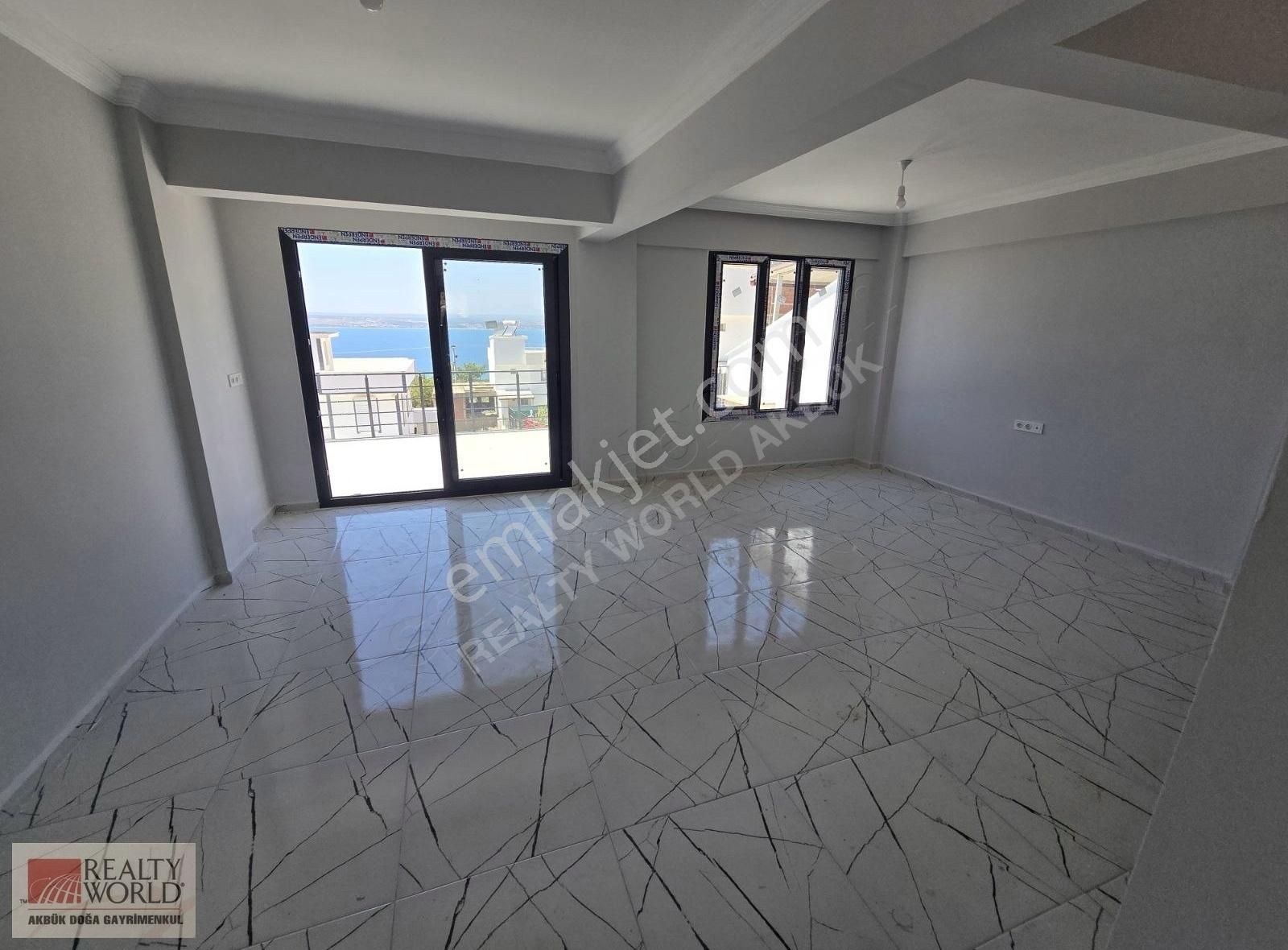 Didim Akbük'de Ful Deniz Manzaralı Bahçeli Acil Satılık Villa - Görsel 8