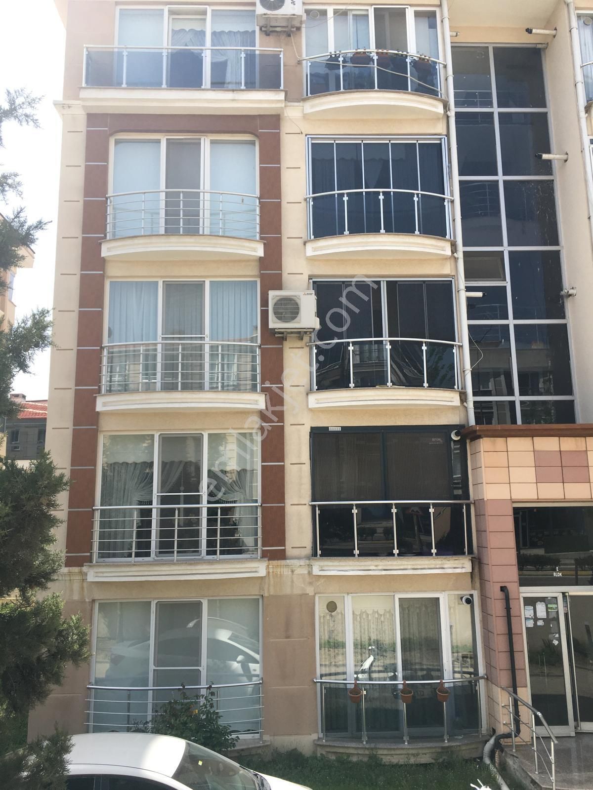 Uzunköprünün En Nezih Sitesinde Satılık 150 M2 3+1 Daire