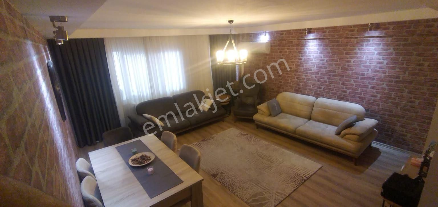 Balçova Onur Mh,3+1 Ful Eşyalı Tadilatlı Merkeze Konumlu Daire