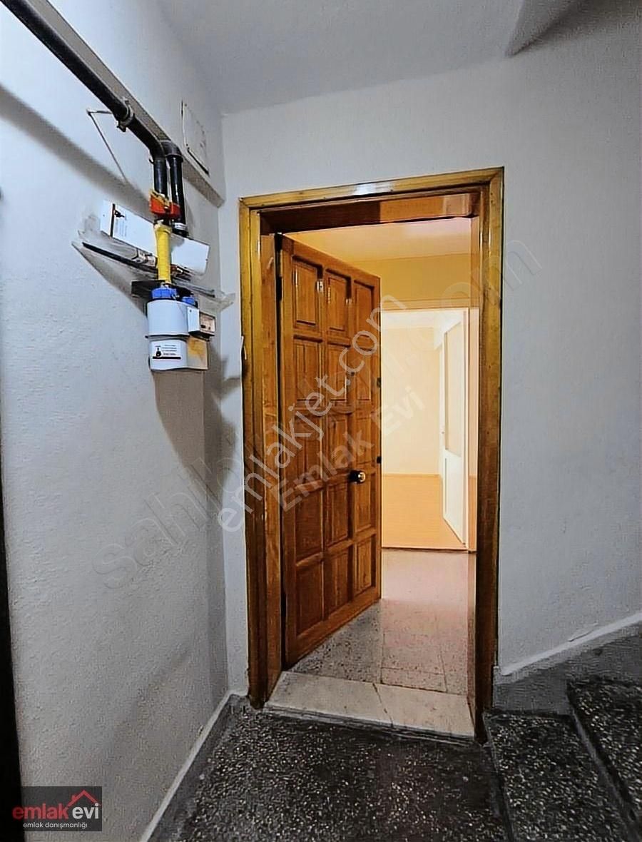 Emlak Evin'den Meşrutiyet Mah.de Kiralık 3+1 D.gazlı Daire