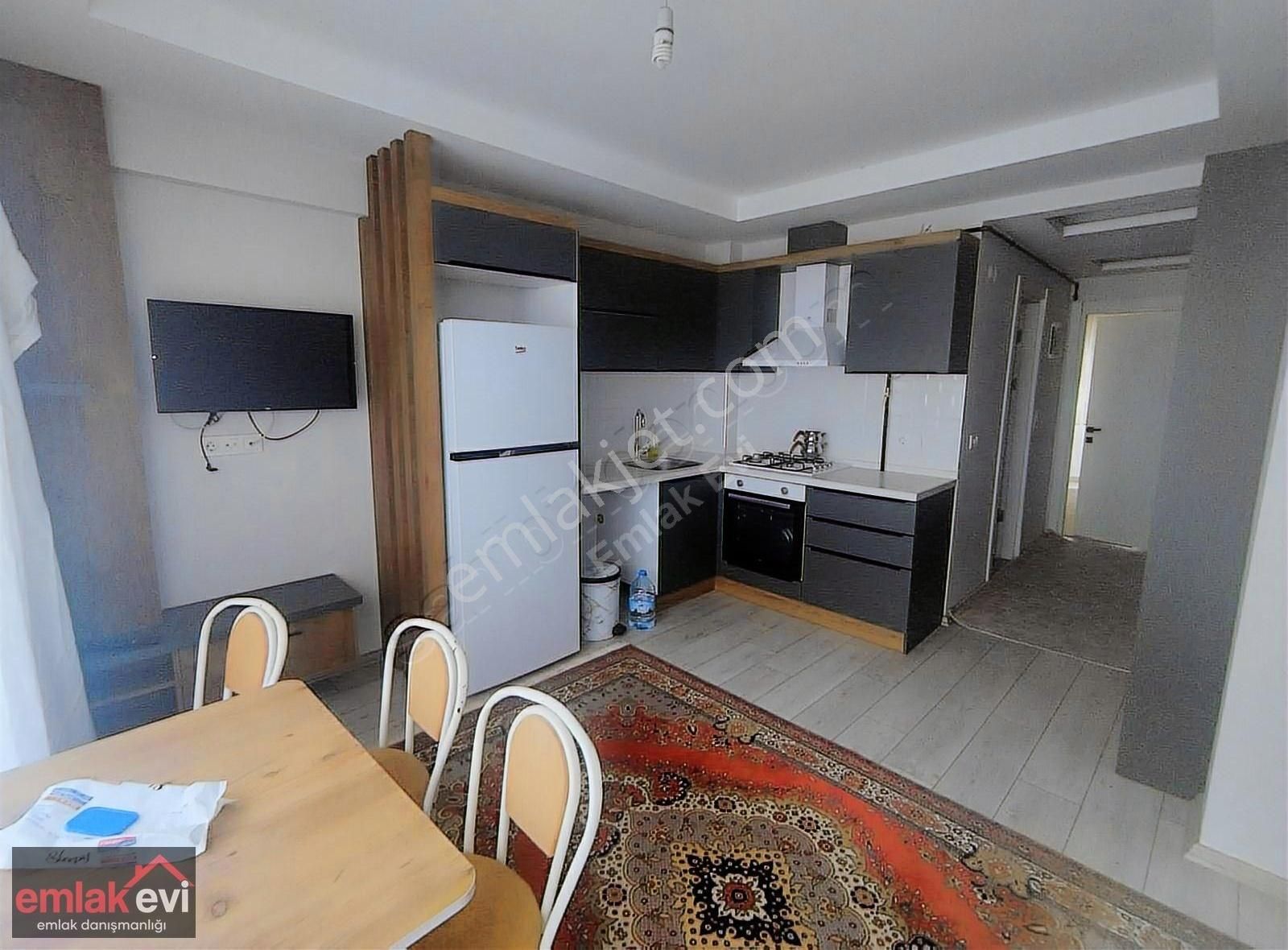 Emlak Evi'nden Meşrutiyet Te Kiralık 1+1 Kombili Daire