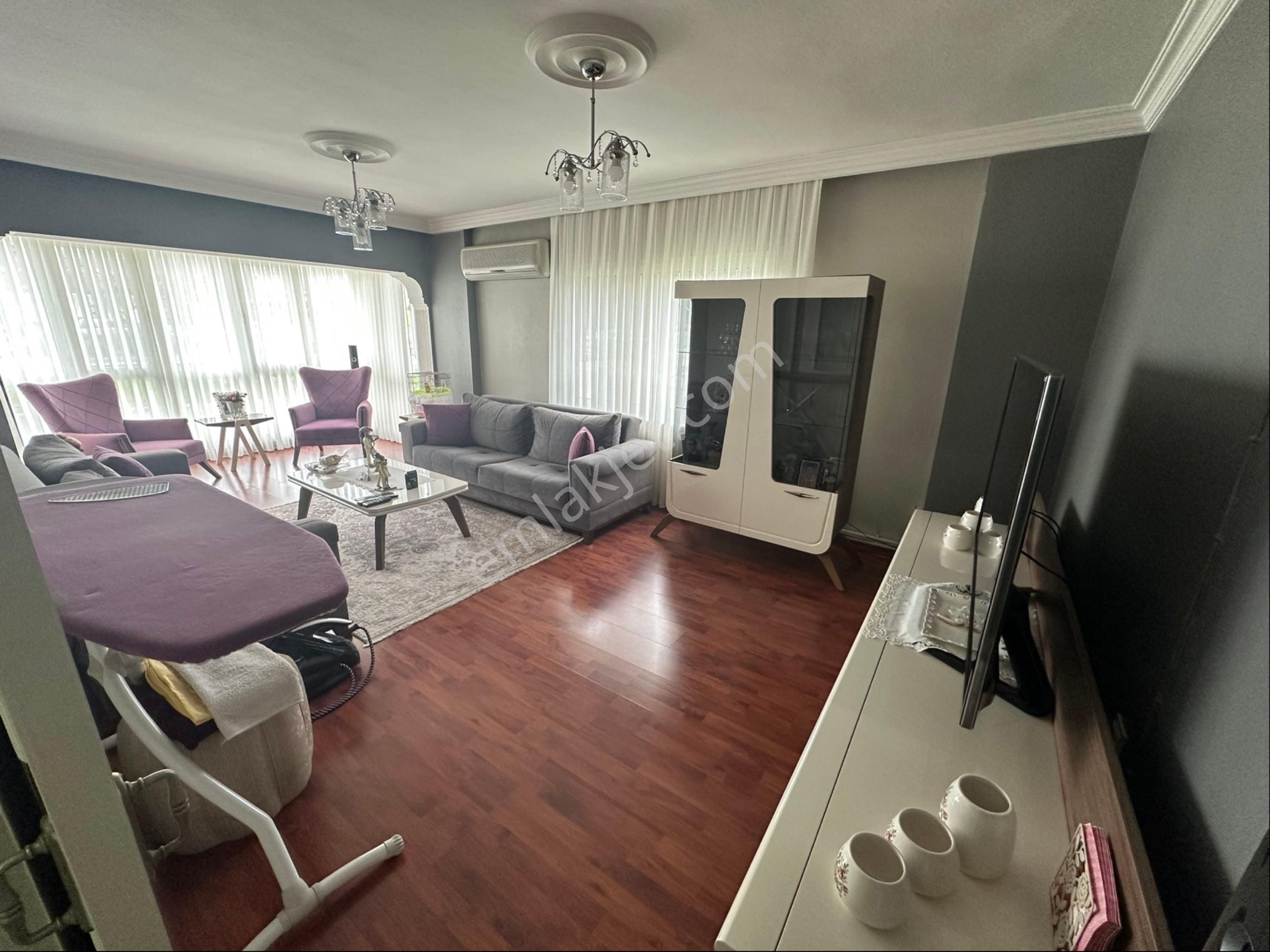 Bornova Kazımdirik Mah. 3+1 Satılık Yüksek Zemin Bakımlı Daire