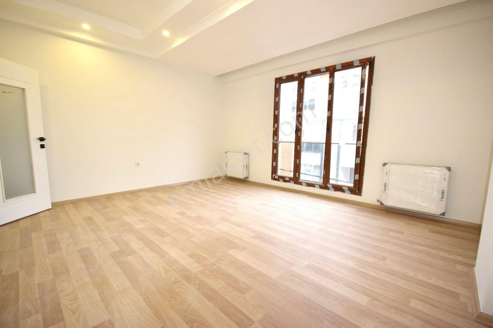 Nest Emlak'ta Tevfikbey Mh 2+1 95m2 Ayrı Wc Balkonlu 2.kat Daire