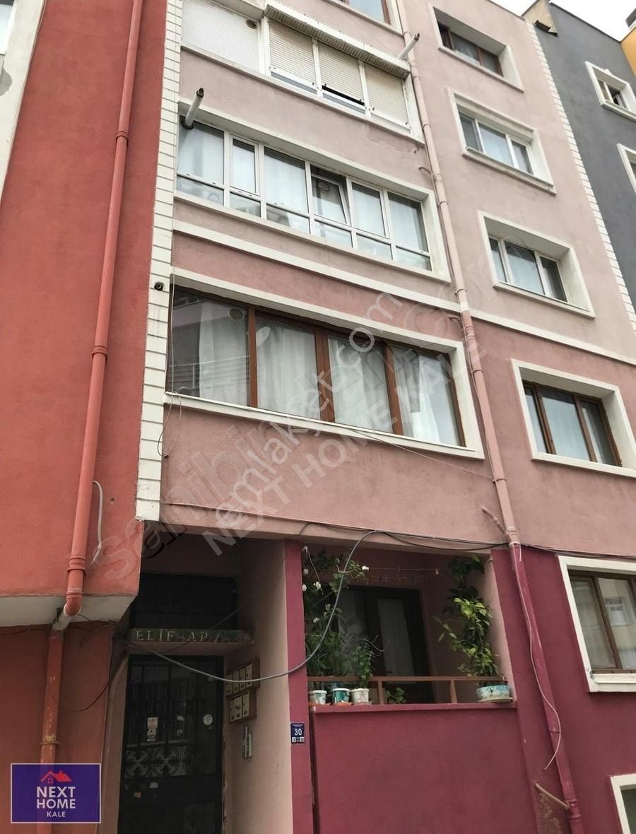 Çanakkale Merkez Cevatpaşa'da 3+1 Daire