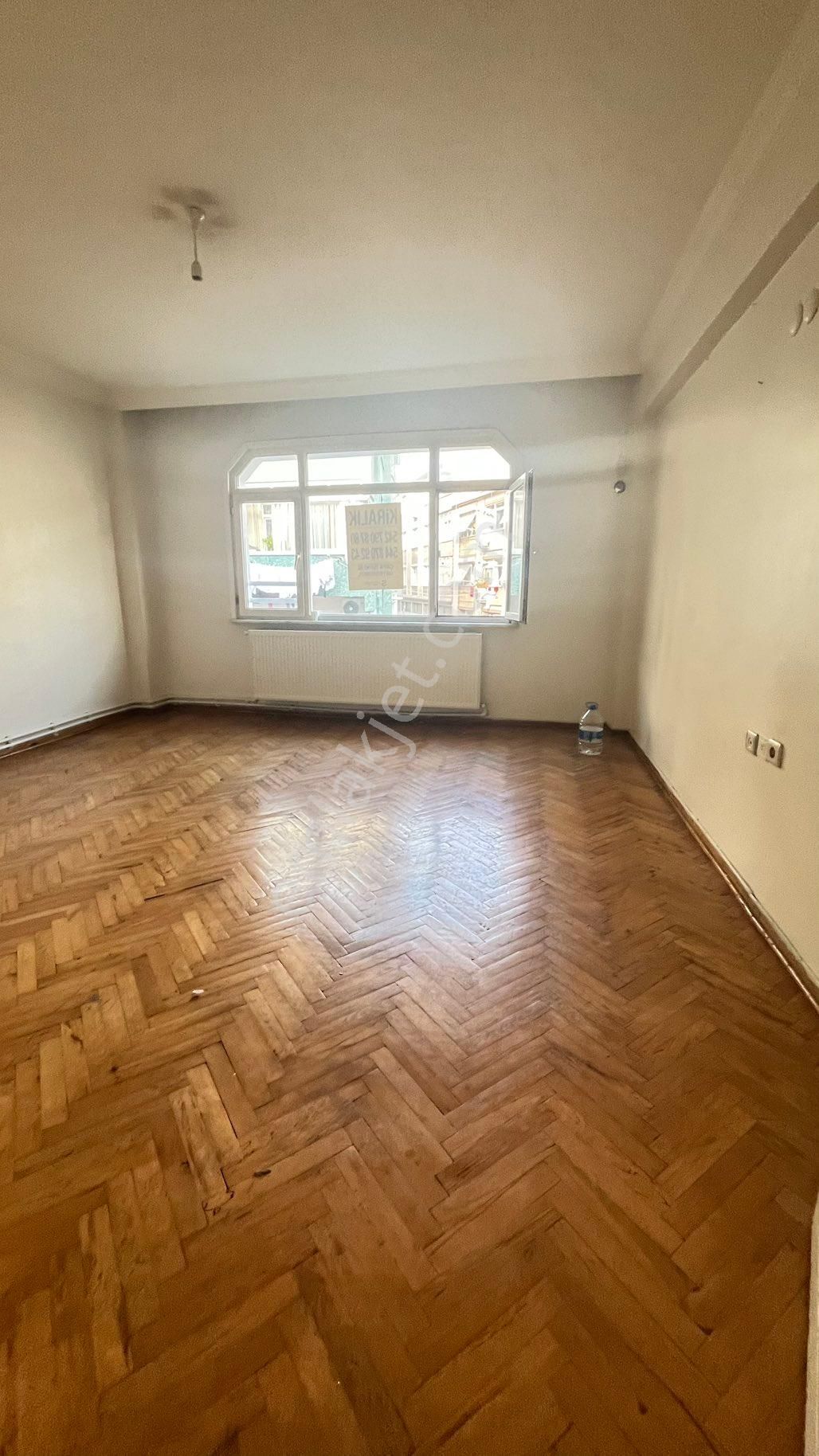 Çapa İstiklal Gayrımenkul Den Mevlanakapıda 2+1 Salon Kiralık Daire