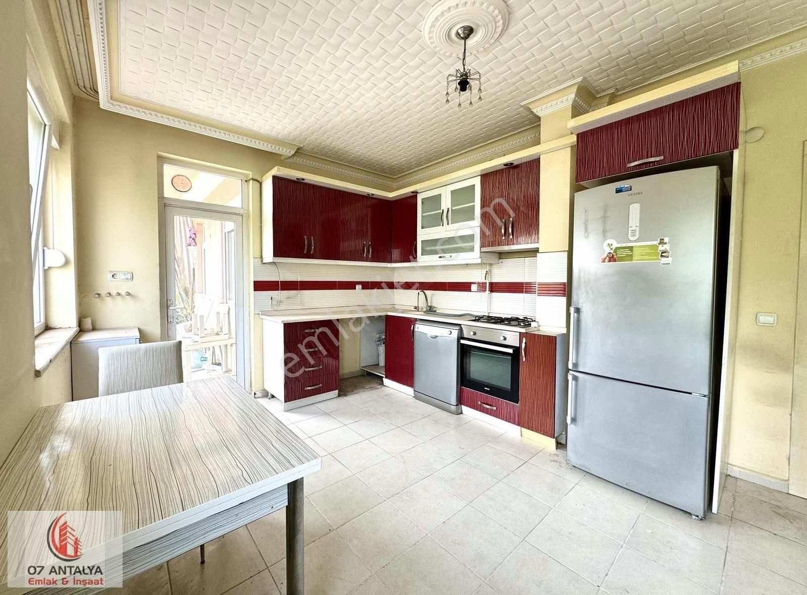 Barış Mah. 2+1 85 M2 Katta Satılık Daire Detaylar Açıklamada