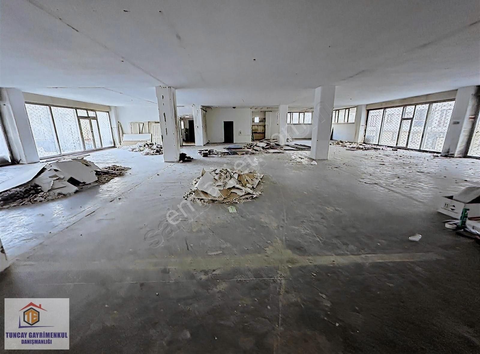 Halkalı Basinekpres Yakını Düz Ayak 650 M2 Kiralık İşyeri Vs.