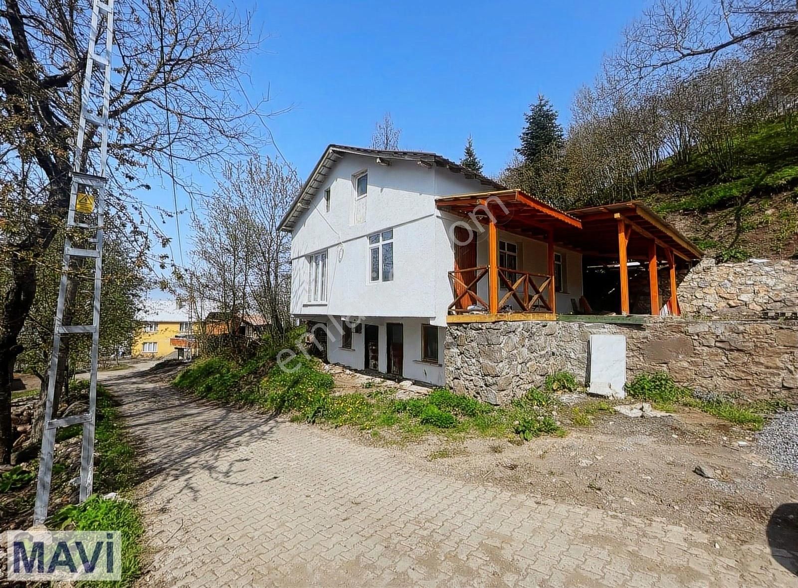 Remax Mavi Şaban Karakaş Tan 3+1 Satılık Müstakil Bahçeli Ev