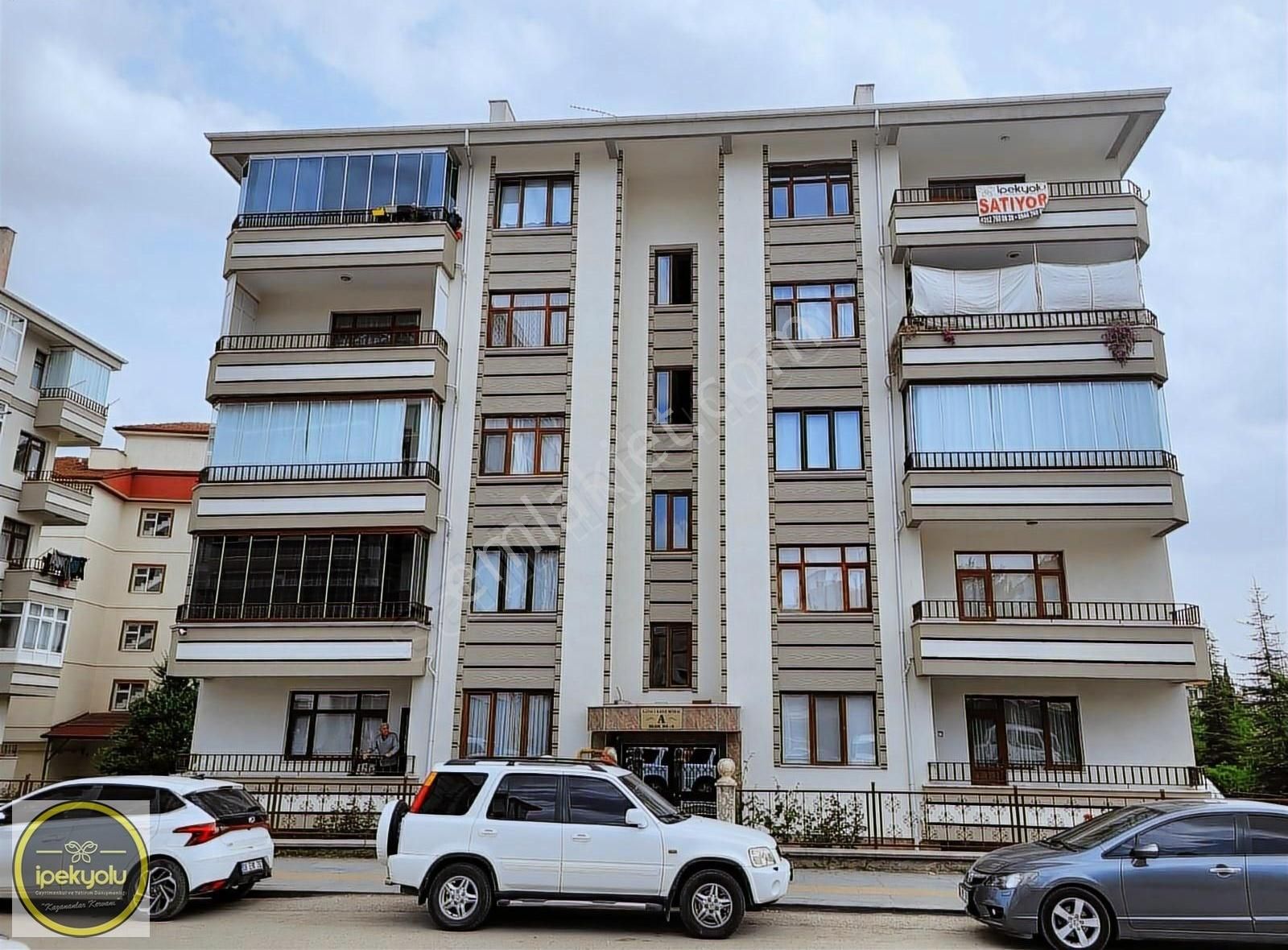 İpekyolu Gayrimenkul Hacıkara Güneykent Sitesi 3+1 Satılık Daire