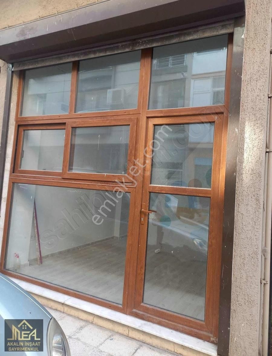 Eşrefpaşa Da Ofis Veya Depo Olabilecek 20 M2 Batarlı İş Yeri
