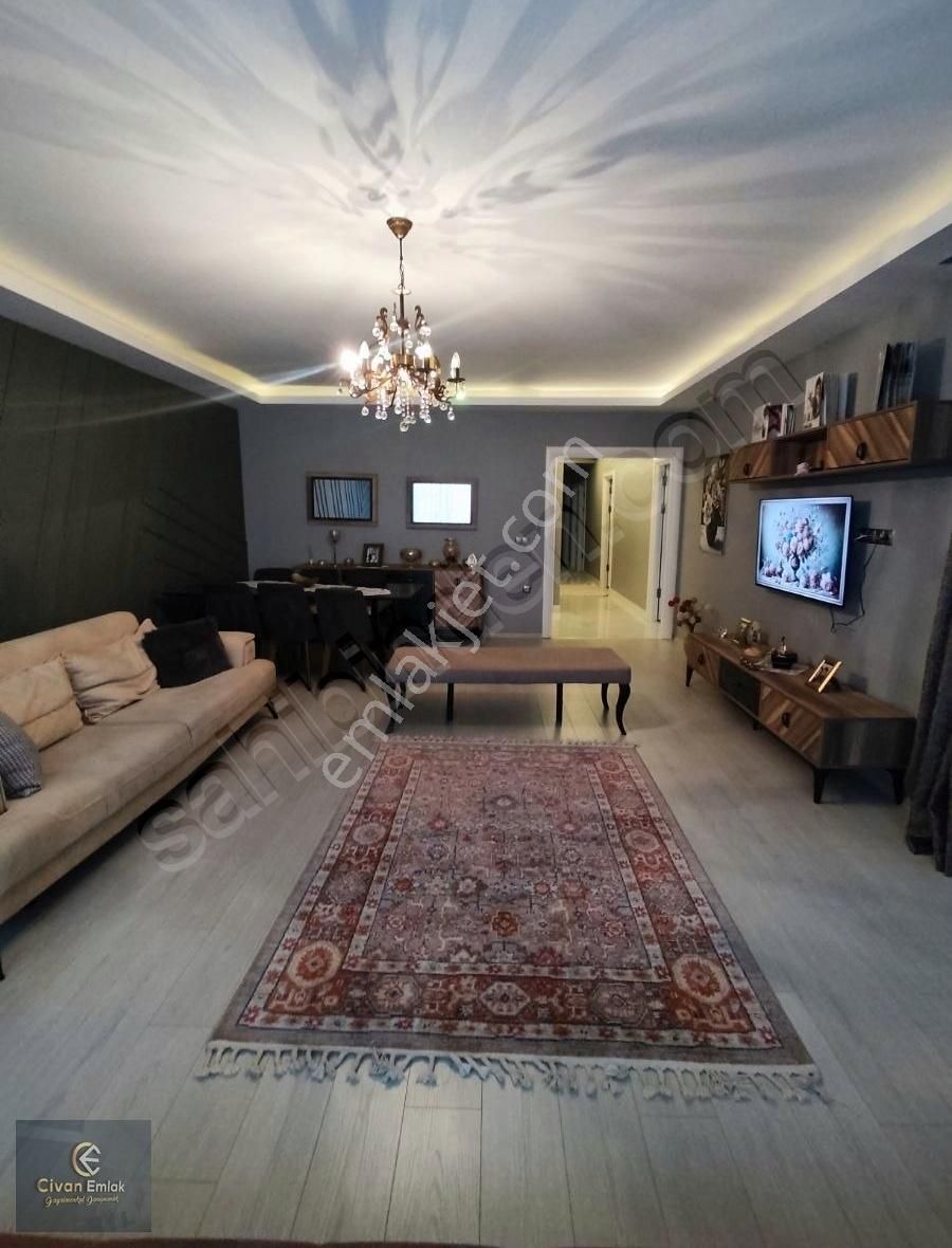 Civandan Ekinci Towersda Önblok Genis 4+1 Derebahce