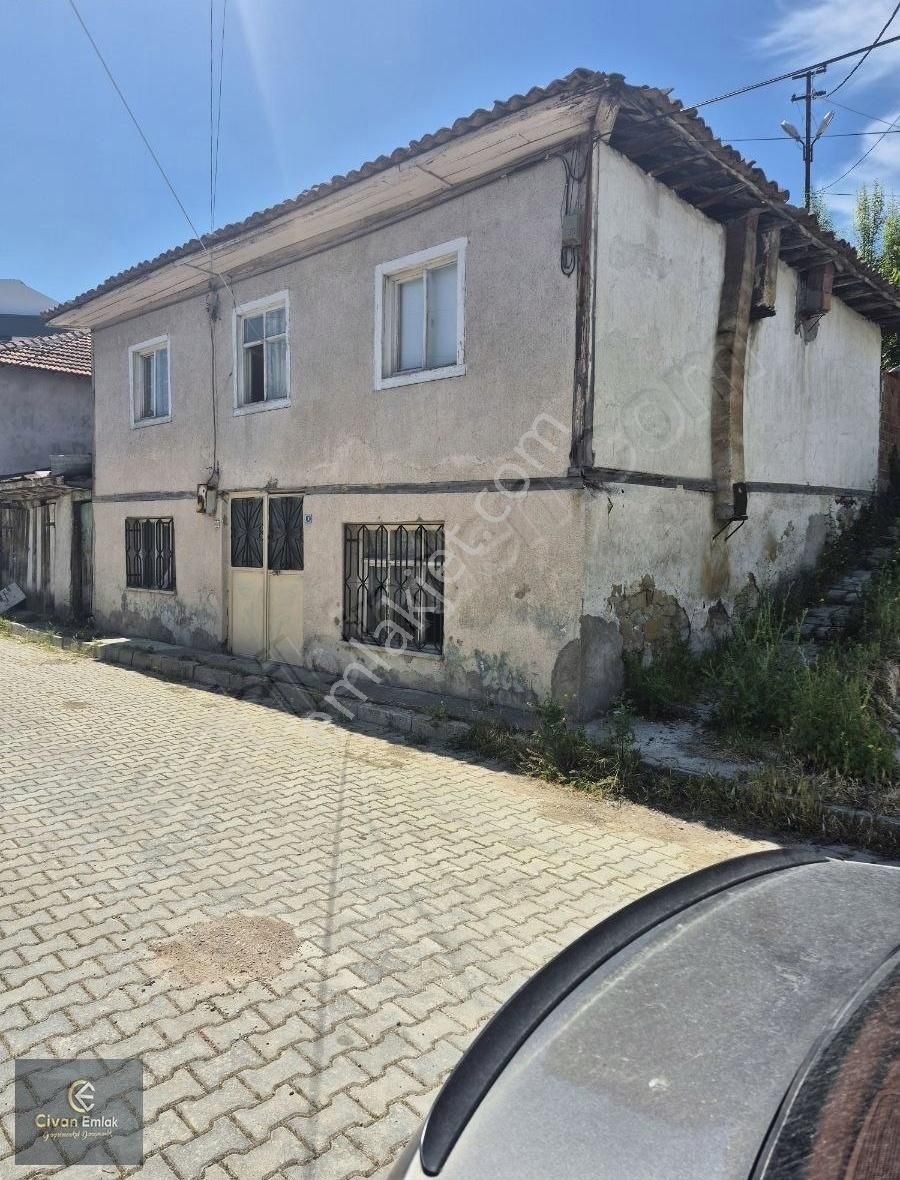 Civan Emlaktan Havza Yenimescit Mahallesinde Satılık Bina