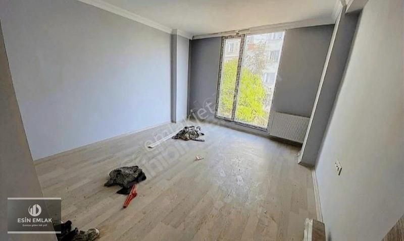 Cumhuriyet Mah 2+1 Arakat Satılık Uygun Daire