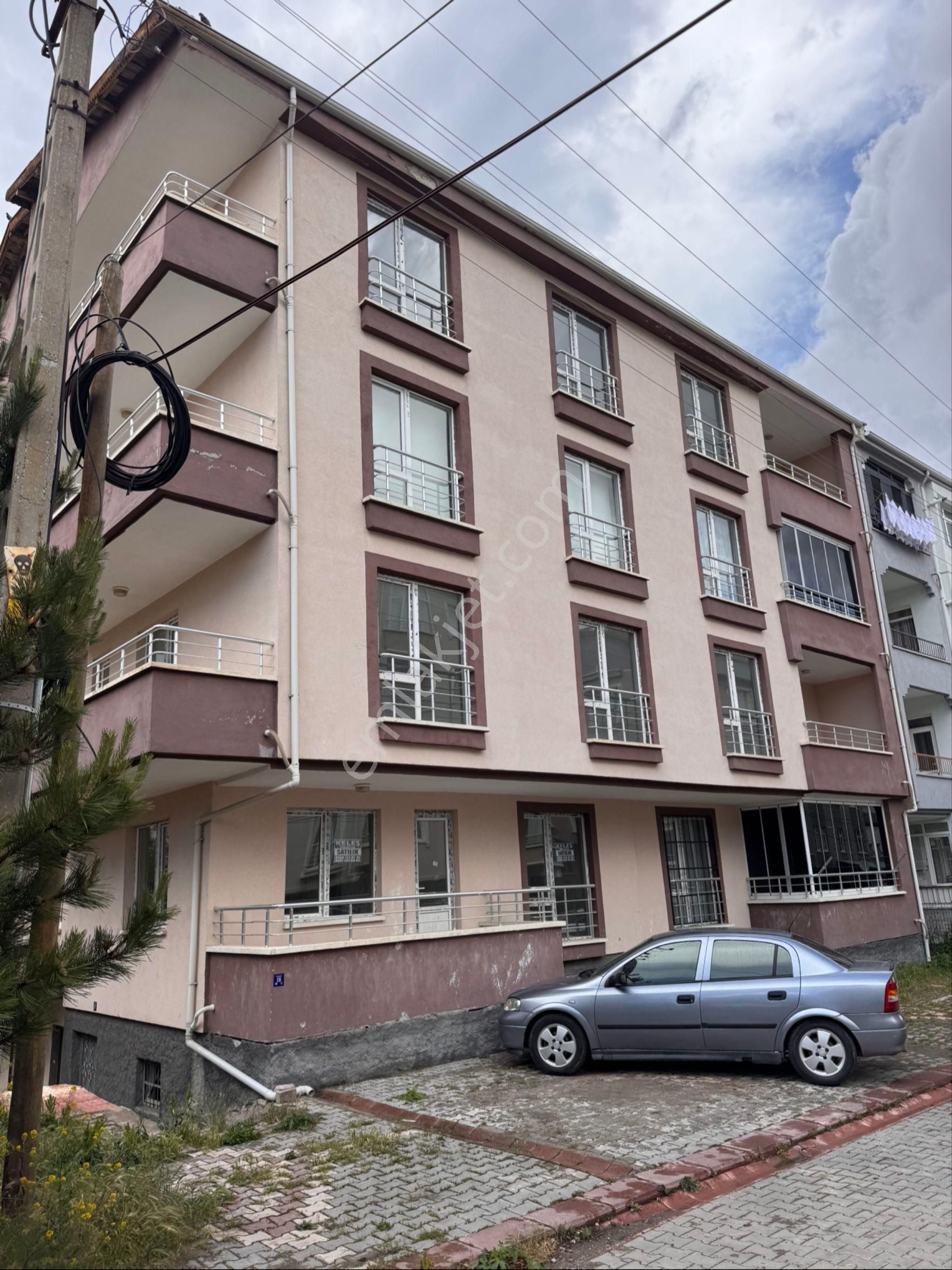 Kırşehir Kümbet Altı Civarı Satılık Dairemiz