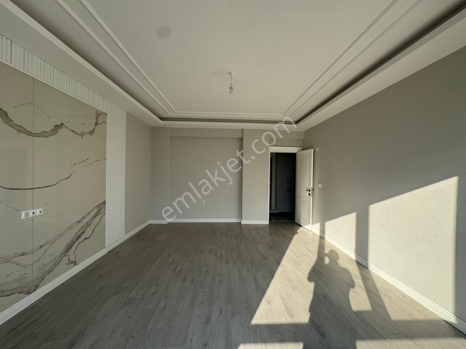 İnegöl Alanyurt Fatih Mah.3+1,140m2,4.kat,site İçi,satılık Daire - Görsel 3