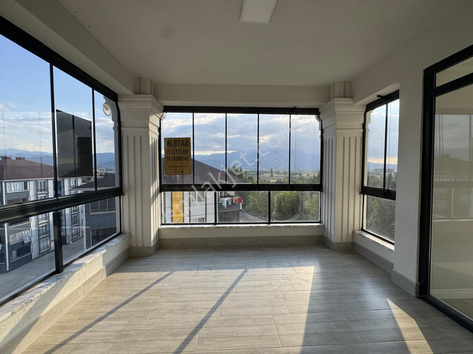 İnegöl Alanyurt Fatih Mah.3+1,140m2,4.kat,site İçi,satılık Daire - Görsel 8