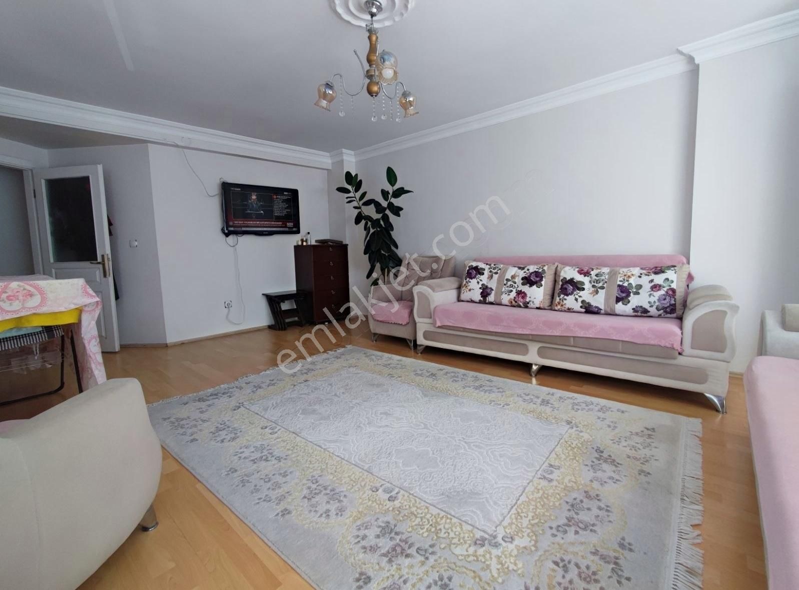 Çerkezköy G.m.k P. Mahallesi Merkezde 3+1 125 Mk Satılk Daire