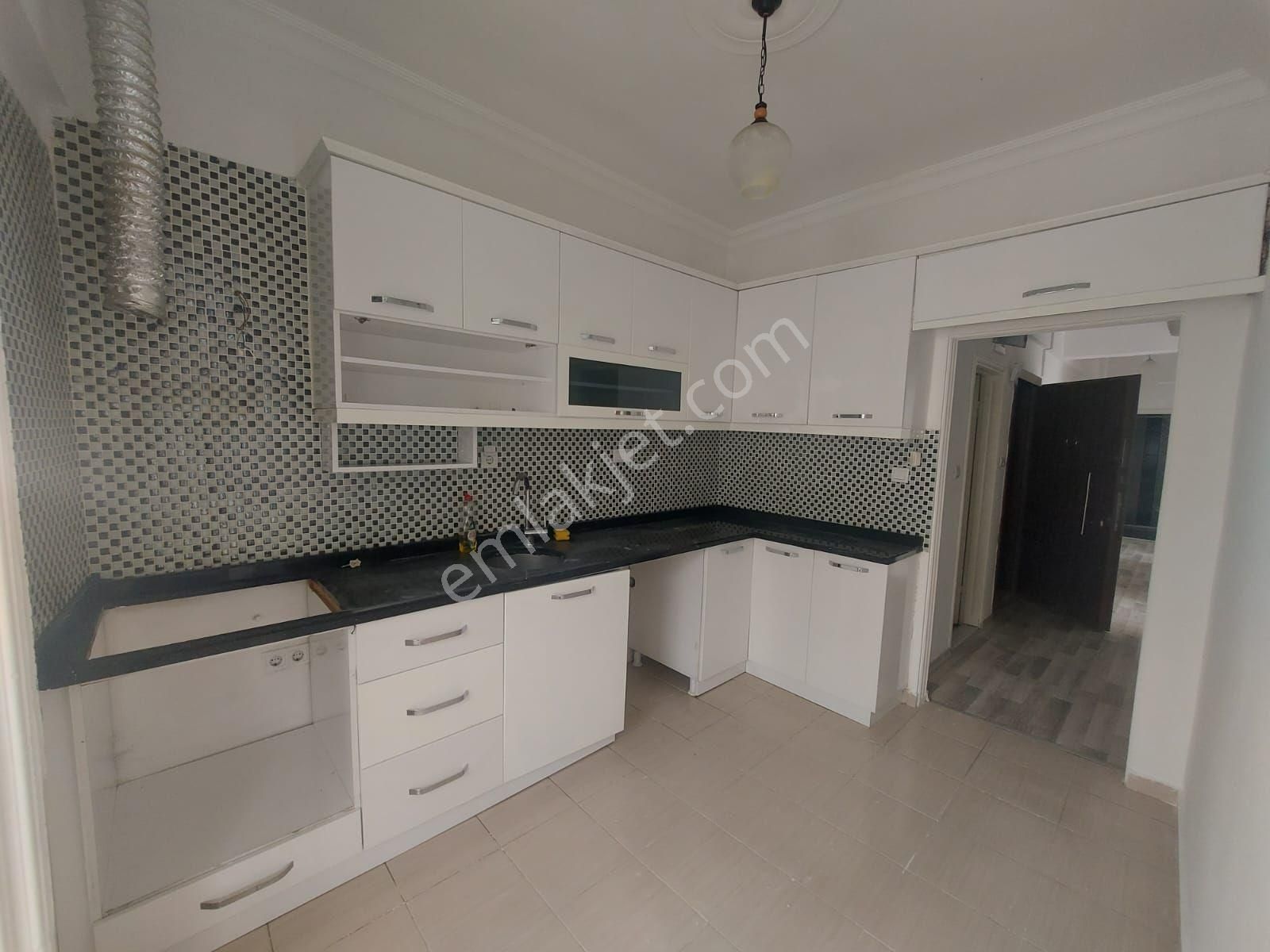 Alanya Saray Hal Civarı Satılık 2+1 Daire