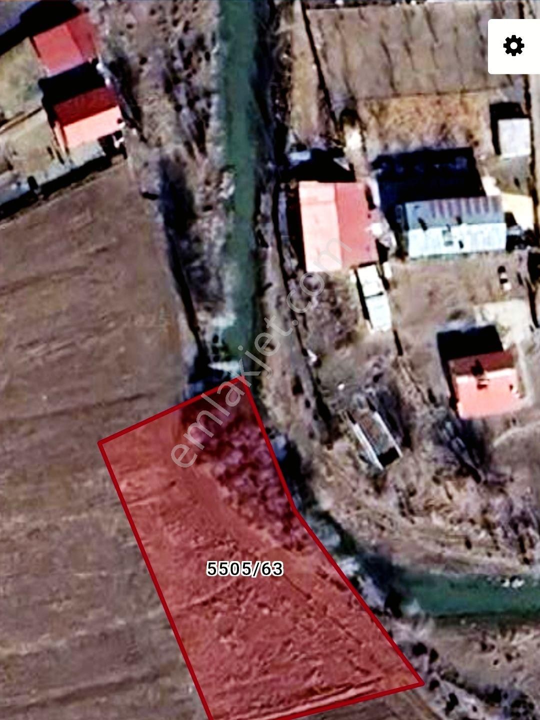 Karahan Emlak'tan Satılık✅esenyurt'ta 1605 M² Tarla 