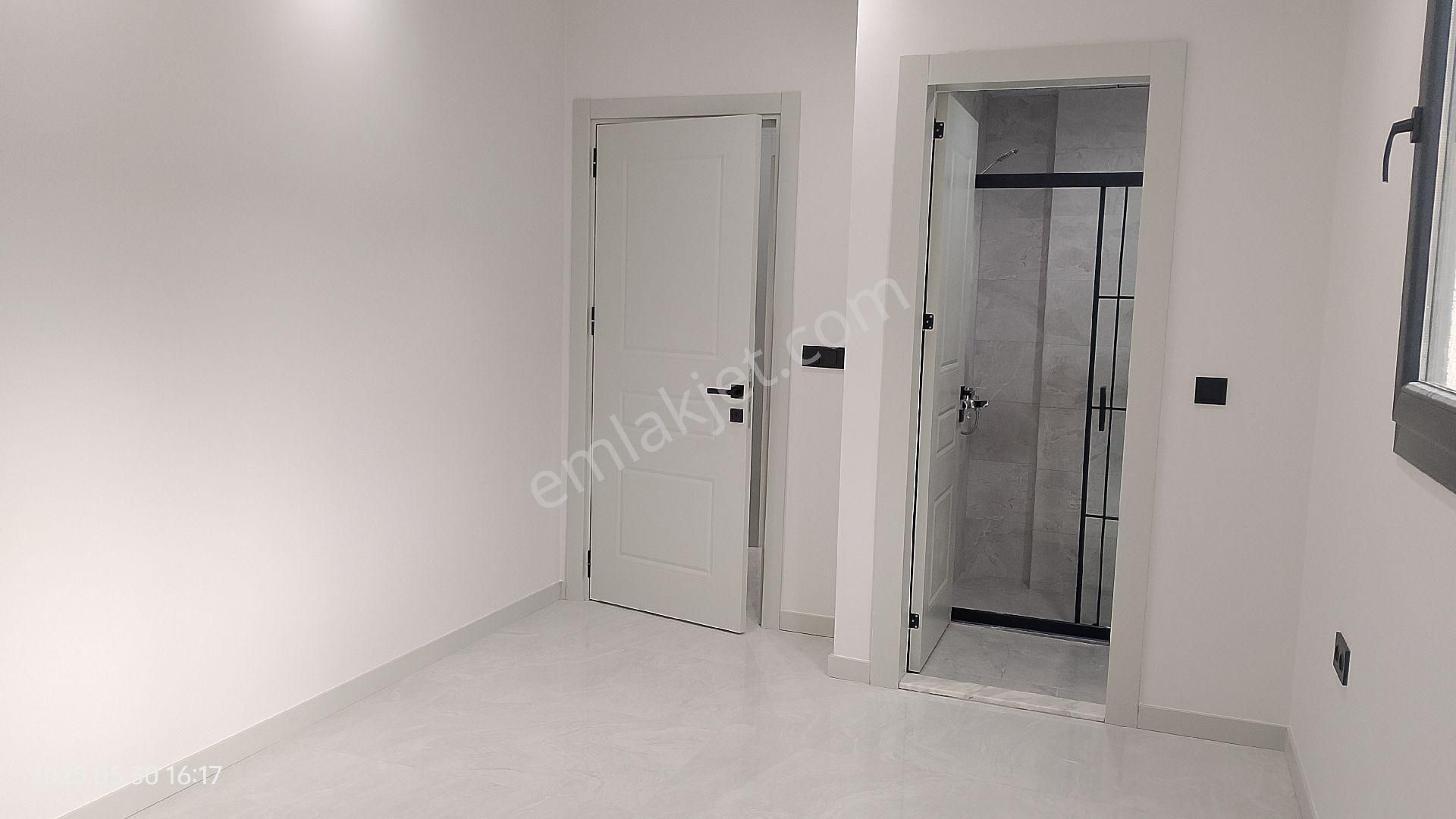 Çalışkan'dan Şemikler'de Cadde Üzeri 3+1 Daire - Görsel 12