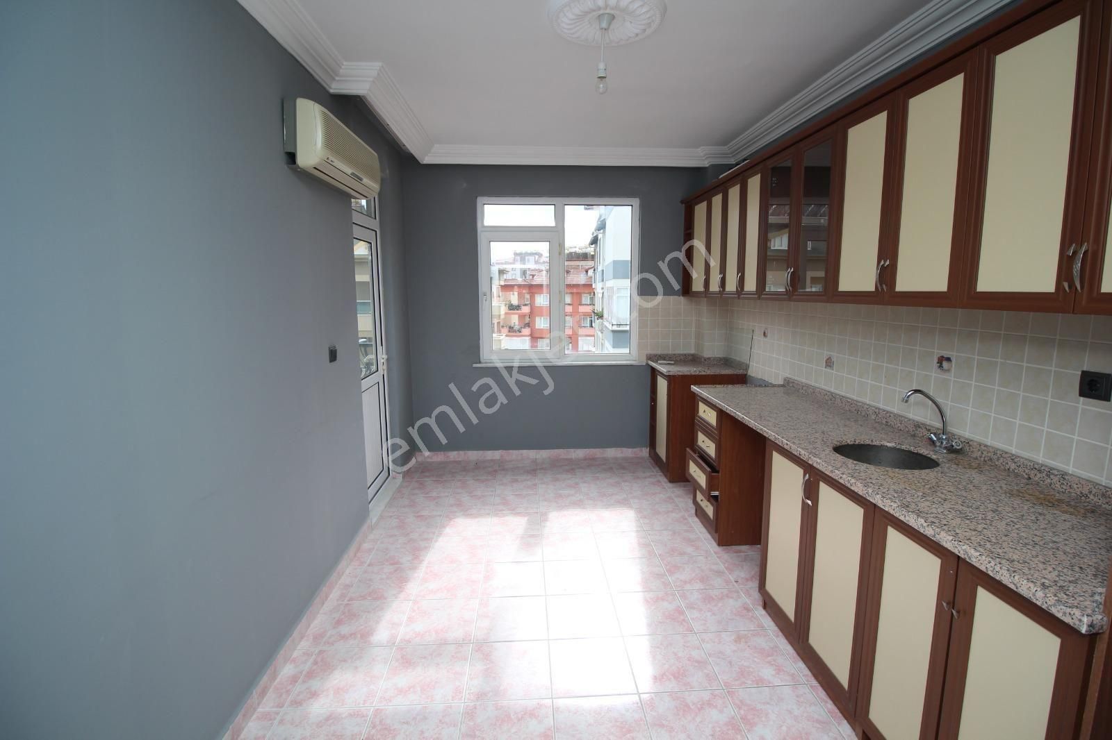 Alanya Kadıpaşa Satılık 3+1 Daire